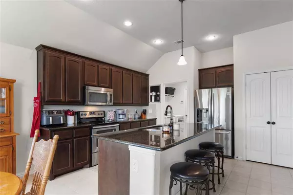 102 Frio Street, Bells, TX 75414