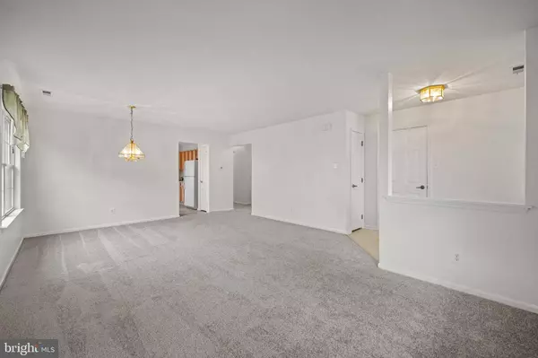 76 NATURE LN, Sewell, NJ 08080