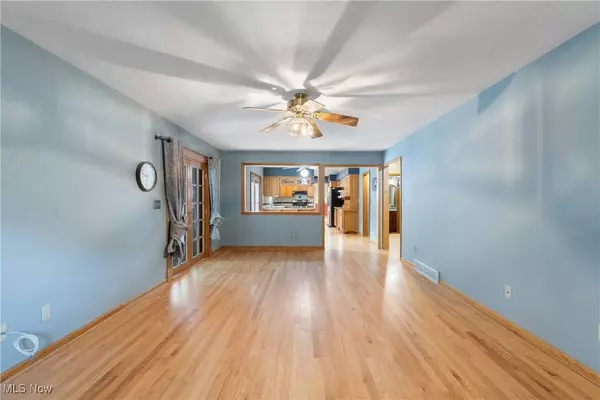 6575 Smucker DR, Westfield Center, OH 44251