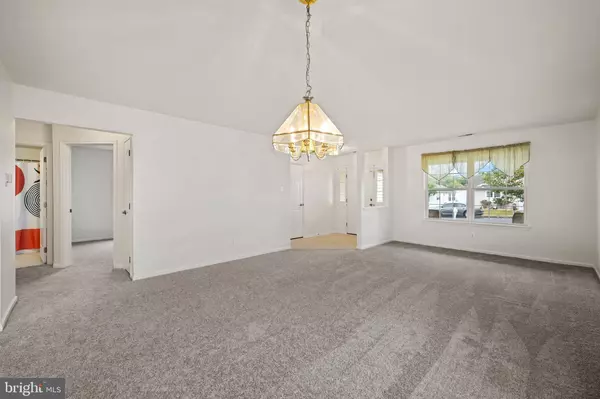 76 NATURE LN, Sewell, NJ 08080