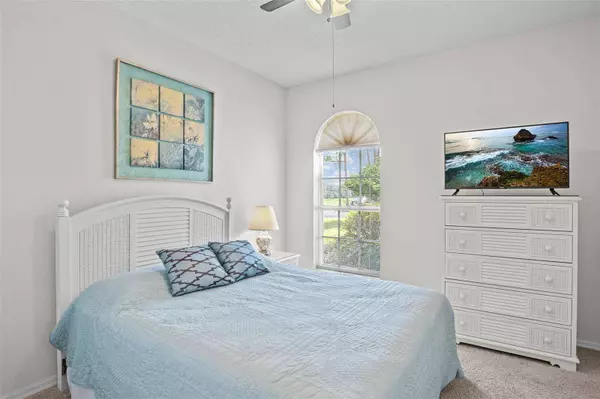 12 ENCLAVE DR, Winter Haven, FL 33884