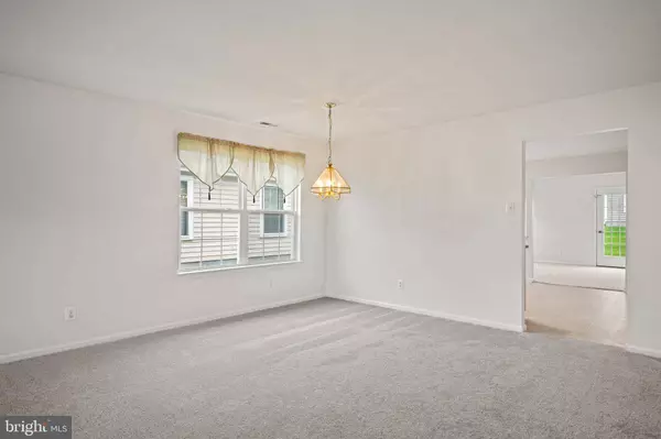 76 NATURE LN, Sewell, NJ 08080