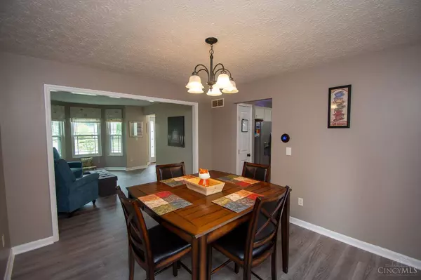 1084 Ridgepointe Dr, Union Twp, OH 45103