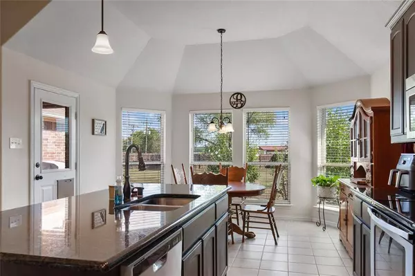 102 Frio Street, Bells, TX 75414