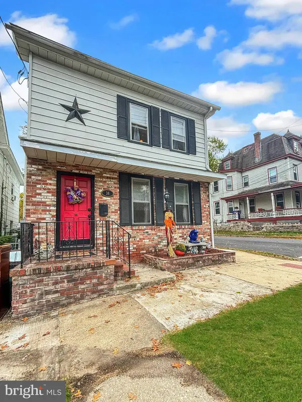 36 HANOVER ST, Pemberton, NJ 08068