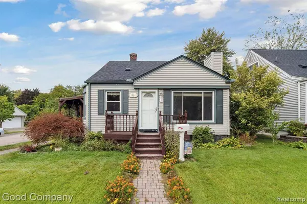 2011 THOMAS Avenue, Berkley, MI 48072