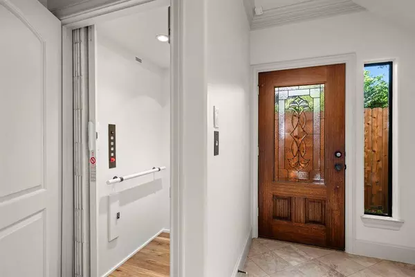 1728 Maryland ST, Houston, TX 77006