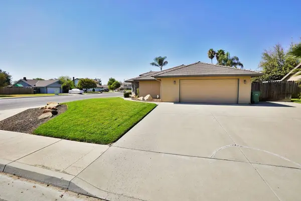 1234 SW Cedar Lane, Lemoore, CA 93245