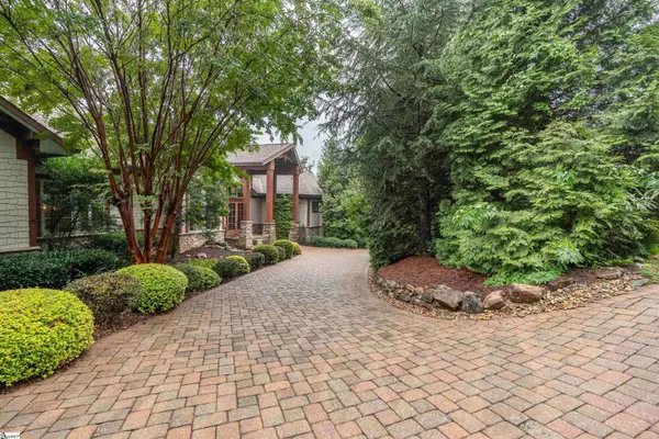 611 Raven Road, Landrum, SC 29356