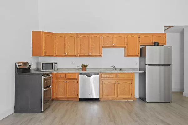 143 Hidden oaks RD, Eldon, MO 65026