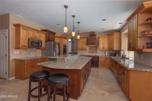 753 E MOUNTAIN SKY Avenue, Phoenix, AZ 85048