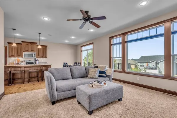 342 Battle Creek DR, Marion, IA 5232