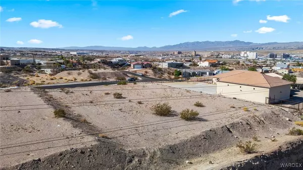 2589 Unicorn RD, Bullhead City, AZ 86429