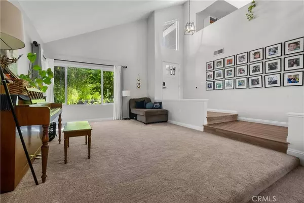 24155 Mentry DR, Newhall, CA 91321