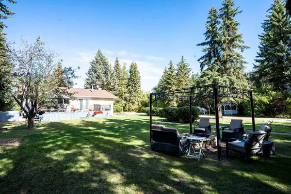 25225 Highway 595, Rural Red Deer County, AB T4N 5E2