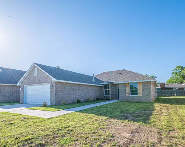4522 Sandhill Dr, Enid, OK 73703