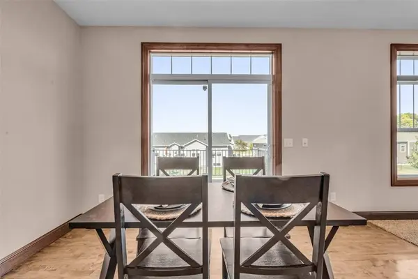 342 Battle Creek DR, Marion, IA 5232