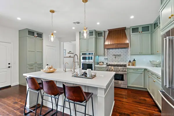 8387 Kern Cres, San Diego, CA 92127