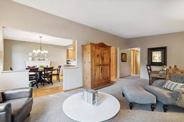 3205 E 125th ST, Burnsville, MN 55337