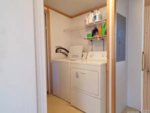 656 COUNTY ROAD 4614, Castroville, TX 78009-6002