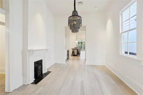 6125 ANNUNCIATION ST, New Orleans, LA 70118