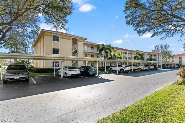 3665 Amberly CIR #B101, Naples, FL 34112