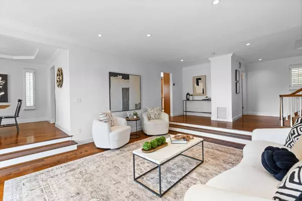 218 Exeter AVE, San Carlos, CA 94070