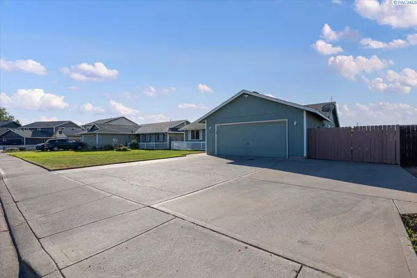 6104 Dodger Dr., Pasco, WA 99301