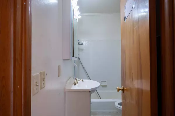 1310 E AVENUE E, Council Bluffs, IA 51501