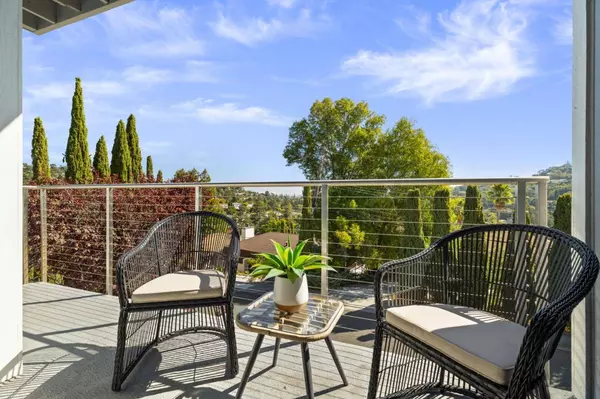 218 Exeter AVE, San Carlos, CA 94070