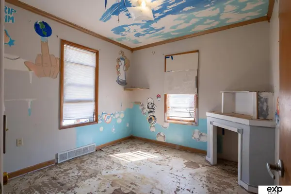 1310 Avenue E, Council Bluffs, IA 51501