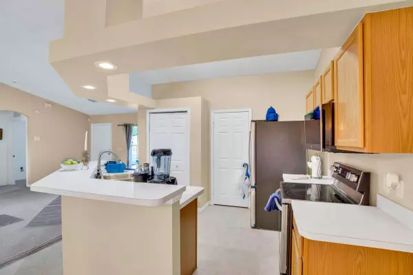 2225 SE Wald ST, Port Saint Lucie, FL 34984