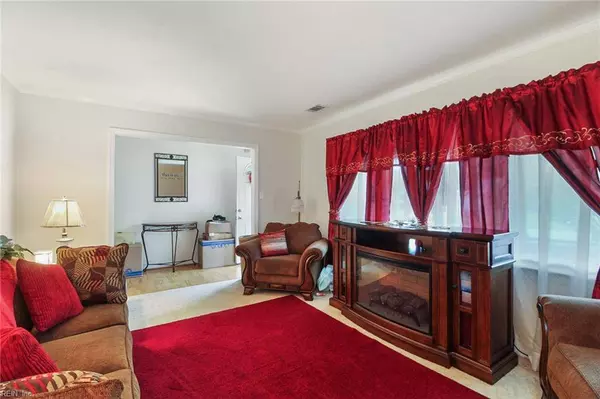 4104 Swannanoa DR, Portsmouth, VA 23703