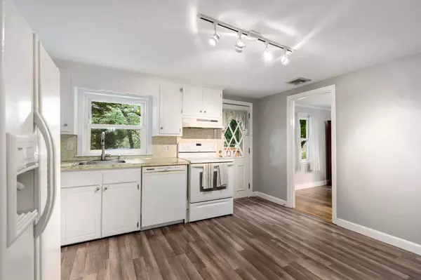 144 Plymouth Ave, Quincy, MA 02169-1116