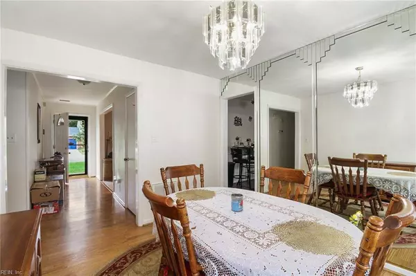 4104 Swannanoa DR, Portsmouth, VA 23703