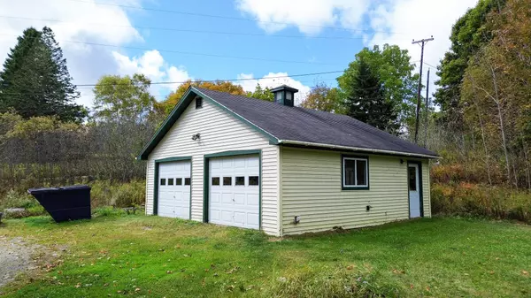 3 Wiswell Hill RD, East Machias, ME 04630