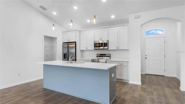 2953 COUNTRY RIDGE LN, Lakeland, FL 33801