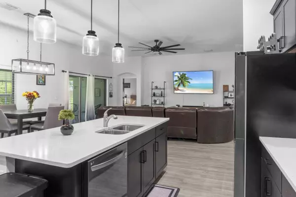 6013 E Spruce DR, Fort Pierce, FL 34982