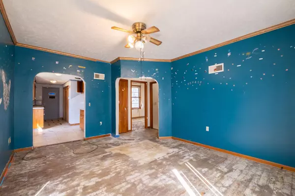 1310 E AVENUE E, Council Bluffs, IA 51501