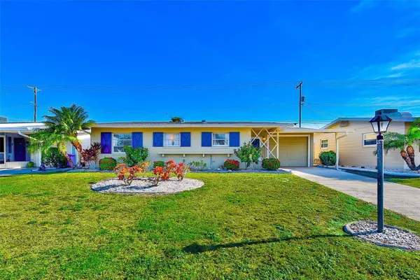 1225 CHEVY CHASE DR, Sun City Center, FL 33573