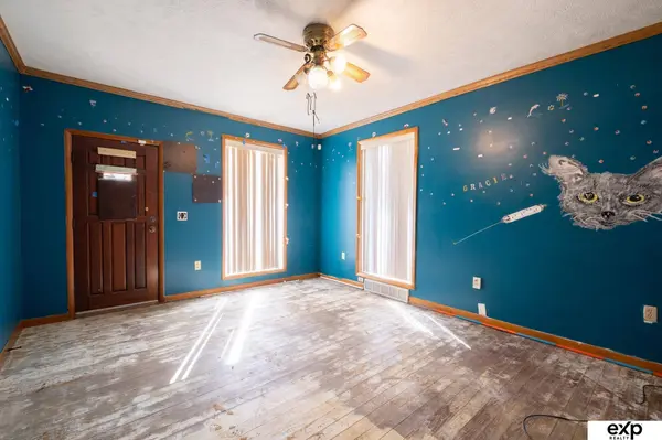 1310 Avenue E, Council Bluffs, IA 51501