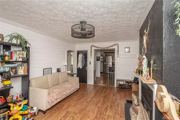 266 Park End Drive, Dayton, OH 45415