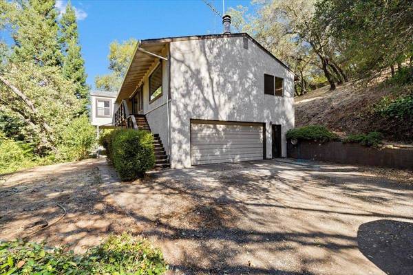 10765 Voyiatzes RD, Auburn, CA 95603