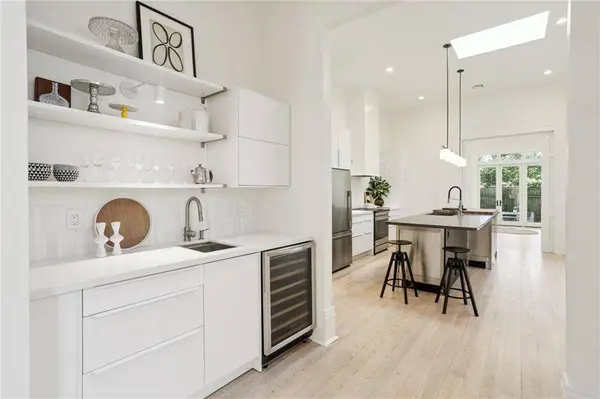 6125 ANNUNCIATION ST, New Orleans, LA 70118