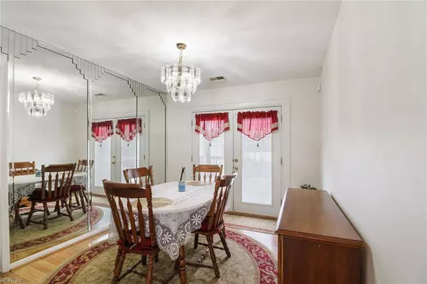 4104 Swannanoa DR, Portsmouth, VA 23703