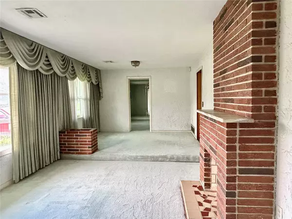 1910 NW 14TH ST, Ocala, FL 34475