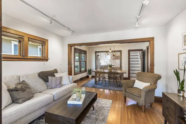 1328 Watson AVE, Saint Paul, MN 55116