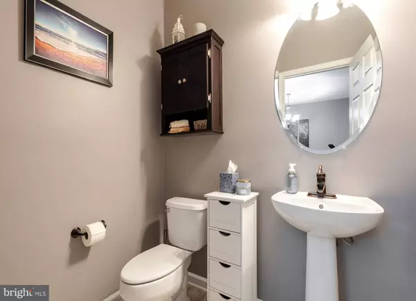 321 CHANCELLOR DR, Woodbury, NJ 08096