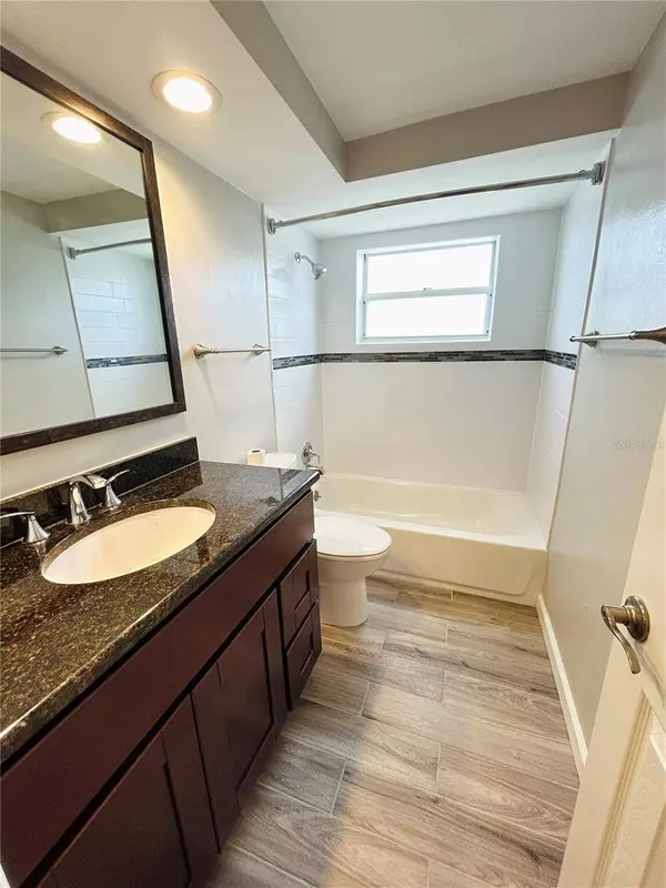 1452 WICKHAM LN, Holiday, FL 34691