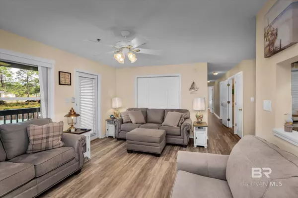 2200 W 2nd Street #D-202, Gulf Shores, AL 36542